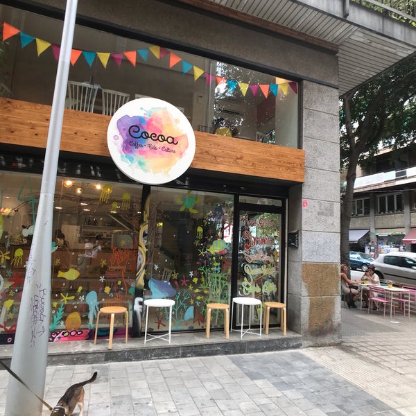 Cocoa cafeteria a due passi dalla Sagrada Familia è una caffetteria fatta su misura di famiglia con un’area giochi per i più piccoli